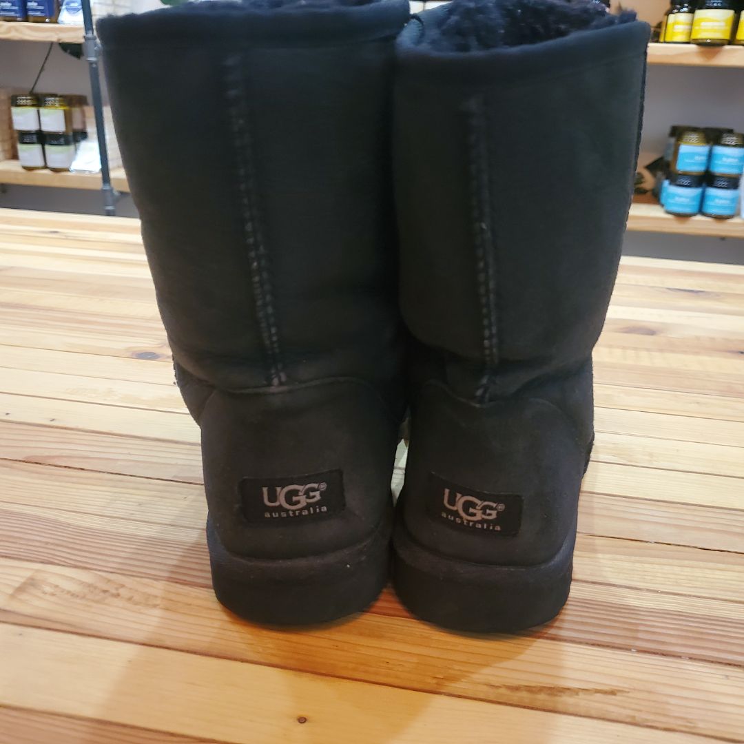 UGG Boot Black, 8 youth